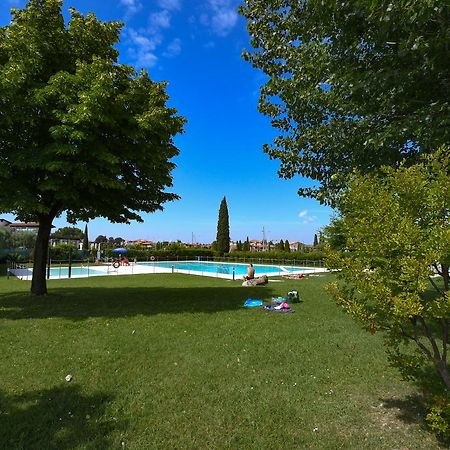 Sirmione Beach Apartment Eksteriør billede