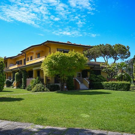Sirmione Beach Apartment Eksteriør billede