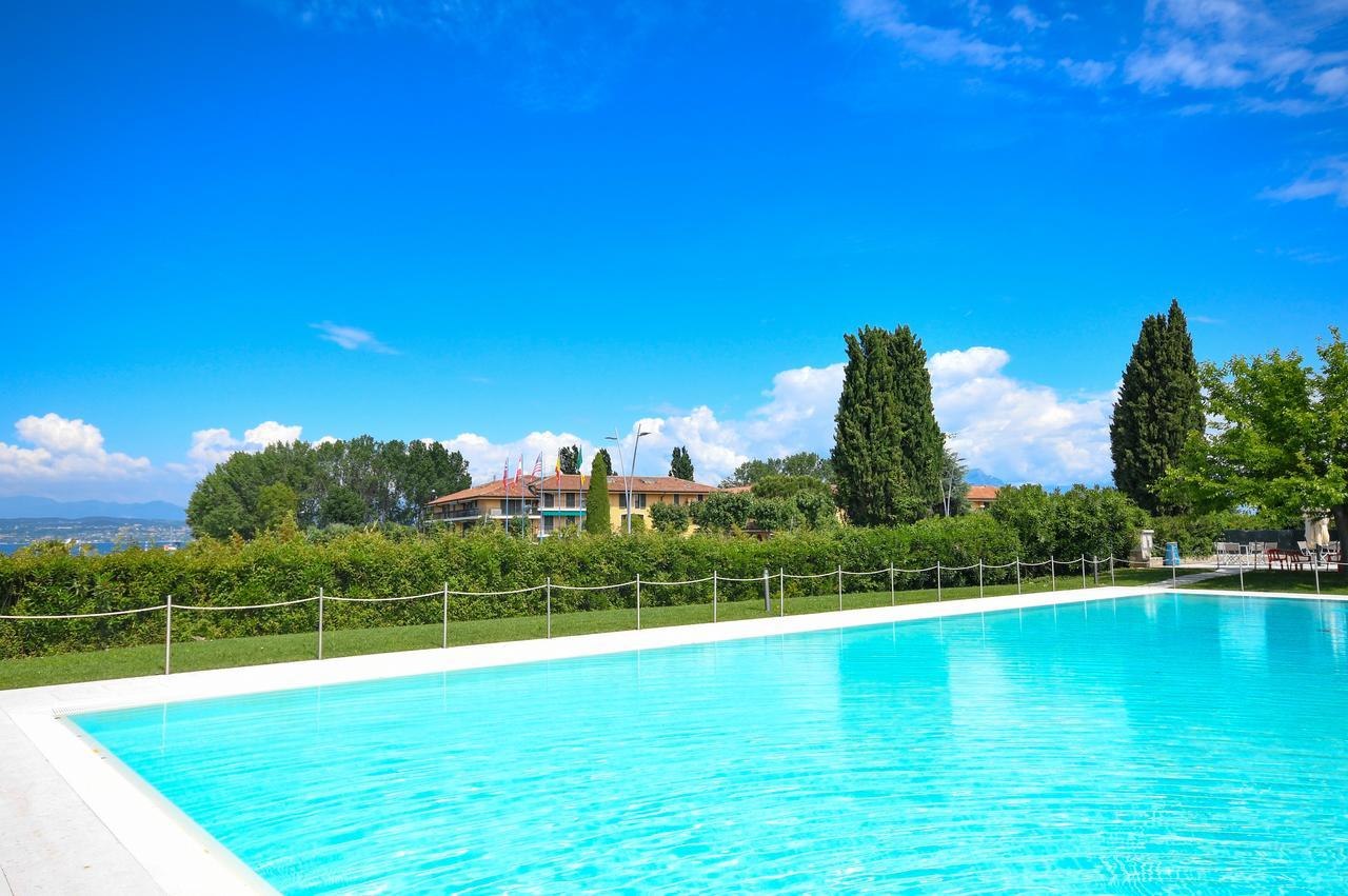 Sirmione Beach Apartment Eksteriør billede