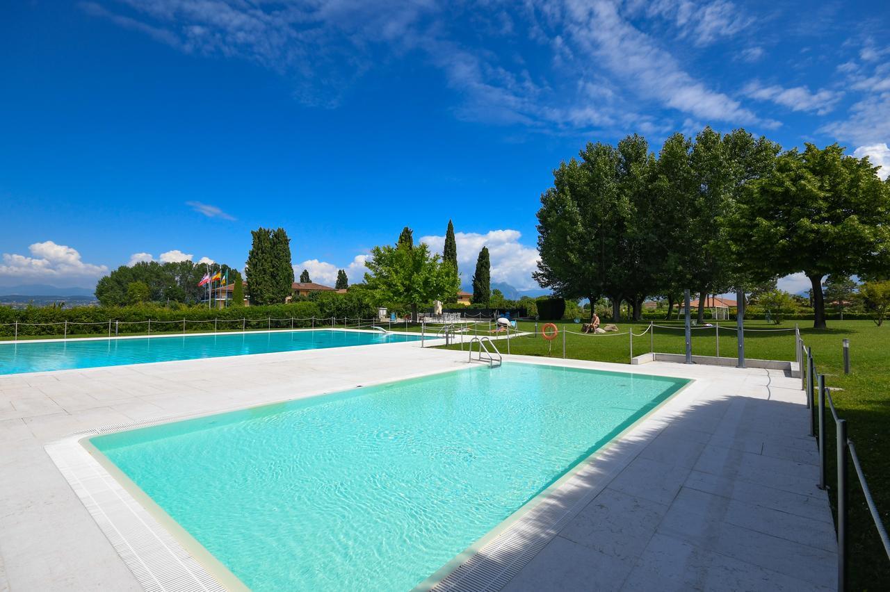 Sirmione Beach Apartment Eksteriør billede